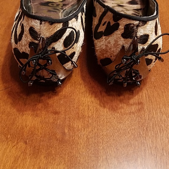 Sam Edelman cowhide cheetah print flats - Picture 4 of 5